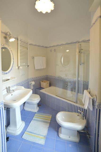 Casa Grandis Dimora Di Charme Nel Cuore Di Bordighera Lägenhet Rum bild